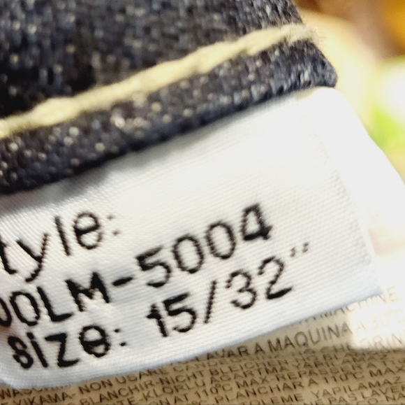 Distressed flare jeans - Picture 6 of 6